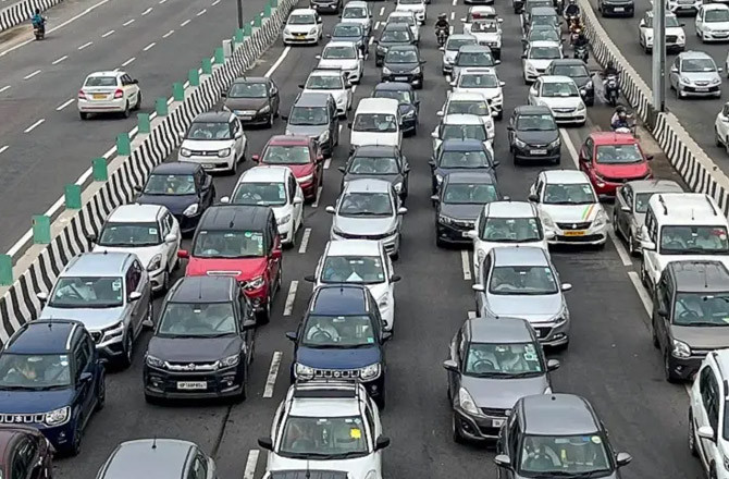 مہاراشٹر میں ۲۰۲۵ء میں موٹر گاڑیوں کی تعداد میں  ۴۰؍ لاکھ کا اضافہ