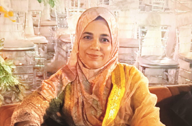 راحیلہ عقیل باپے روزہ رکھ کردو ڈھائی سو افراد کیلئے افطار کی اشیاء تیار کرتی ہیں