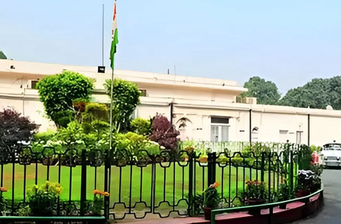 کانگریس کو۲۴؍ اکبر روڈ پر واقع دفتر خالی کرنے کا نوٹس، سیاسی انتقام کا الزام