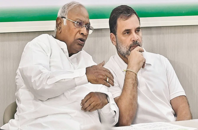 ’’بحر ہند میں جہاز ڈبودیا گیا،پھر بھی مودی خاموش رہے‘‘