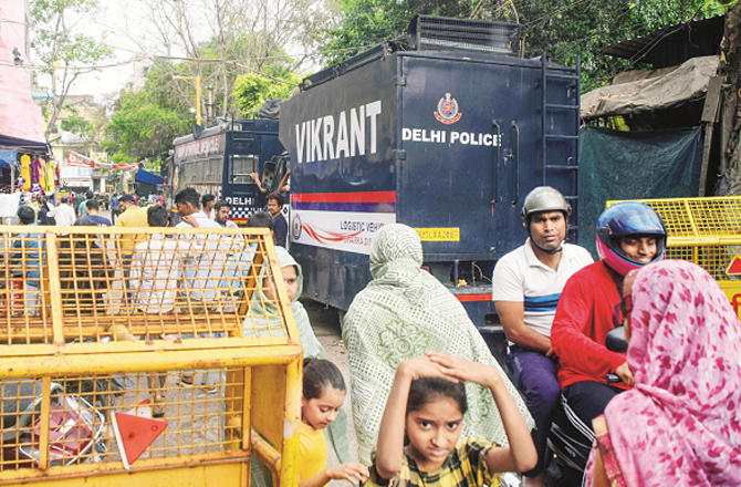 اُتم نگر میں امن و امان کو یقینی بنانے کی ہدایت