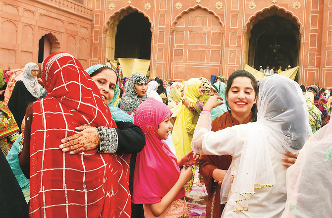 عید کی خوشیاں اور خواتین کی ذمہ داریاں