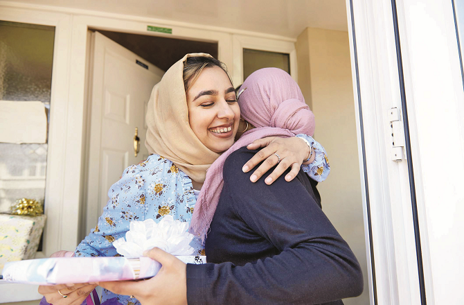 عید کے موقع پر پڑوسیوں کا خیال رکھیں