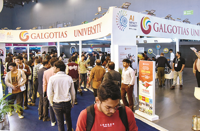 آسام دل بدلی، یوگی-شنکراچاریہ تنازع اور تعلیمی نظام پر ایس سی تبصرہ سرخیوں میں