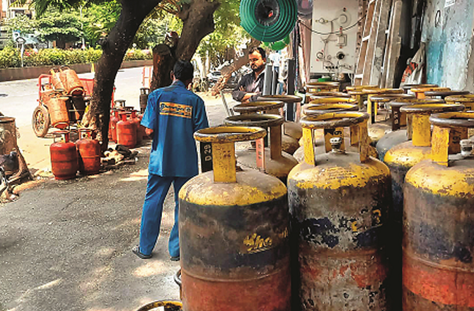 گیس سلنڈرکی قلت سے صارفین کو دشواریاں