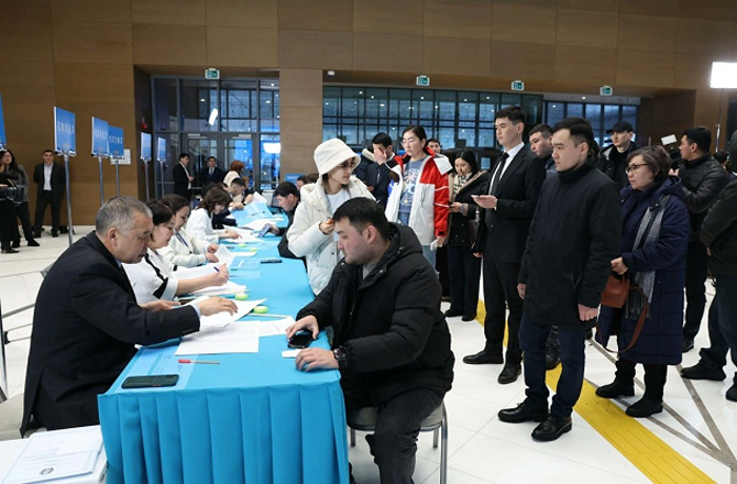 قزاخستان ریفرنڈم: نئے آئین کے حق میں ۸۷؍ فیصد ووٹ