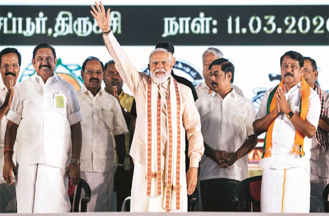 وزیراعظم مودی کا کیرالادورہ،ترقیاتی پروجیکٹوں کاافتتاح ، ریلی سے خطاب