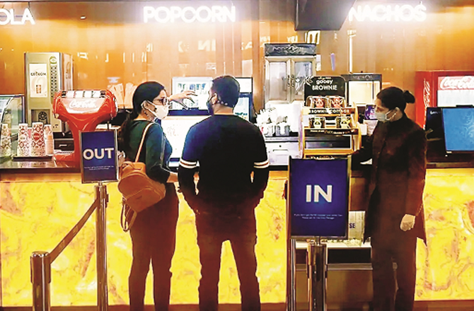 معاشیانہ: ’’دھرندھر اِفیکٹ‘‘ اور فلمی معیشت کی نئی حقیقت