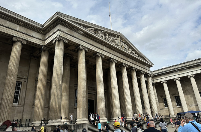 ۲۰۰؍ سے زائد ثقافتی شخصیات کا برٹش میوزیم کوخط، فلسطینی تاریخ نہ مٹانے کا مطالبہ