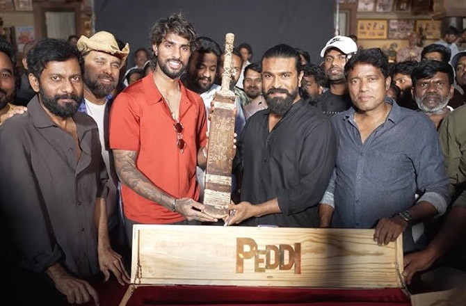 فلم ’’پیڈی‘‘ کے سیٹ پر ٹی۲۰؍ ورلڈ کپ چیمپئن تلک ورما پہنچے 