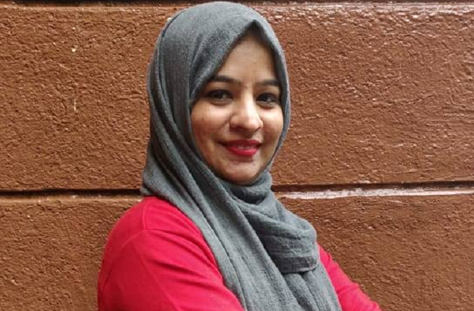 یاسمین اویس ٹیچروں کو ٹریننگ دینے کے ساتھ ساتھ روزہ بھی رکھتی ہیں