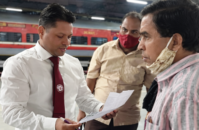 محمد شمس چاند ایک کروڑ روپے سے زائدجرمانہ وصول کرنے والے پہلے ٹکٹ چیکر 