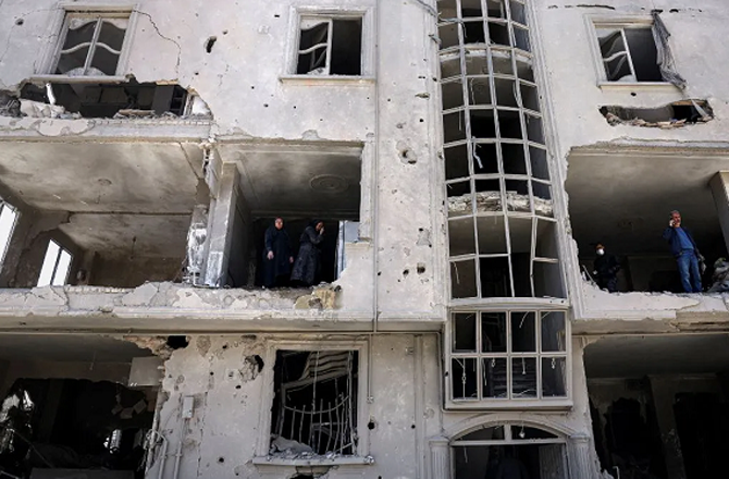 ایران میں دھماکے، تہران نشانے پر، مشترکہ حملے شدت اختیار کر گئے