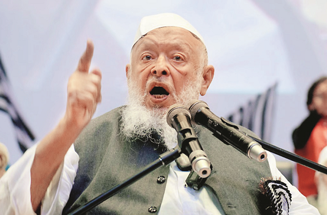 ’’مسلمان ہی نہیں آئین اور جمہوریت بھی خطرے میں ہے‘‘