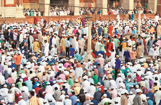 بزدلی کو مضبوط ایمان، توکل علی اللہ اور صبر سے دور کریں