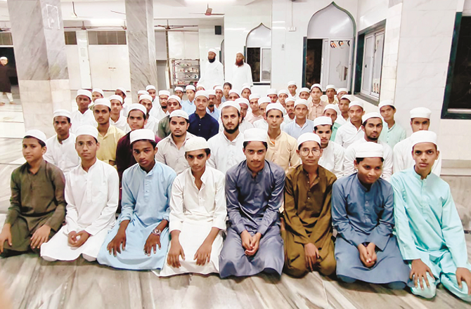 ایس ایس سی امتحان میں مدارس کے طلباء کی بھی شاندار کامیابی 
