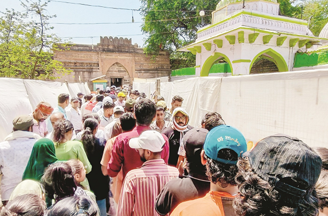 عبادت گاہوں کے تحفظ کےقانون کے ساتھ کھلواڑ 