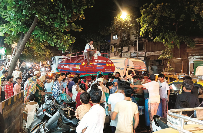 جنوبی ممبئی میں دوسرے دن بھی پانی سپلائی بند ہونے سے مکین بے حال