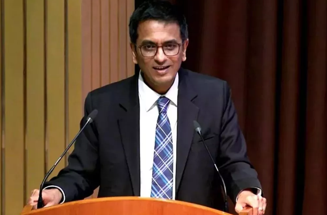 سابق چیف جسٹس چندرچوڈ عدالتی تقرریوں میں مرکز کے زیادہ ہی فرمانبردارتھے: سابق جج