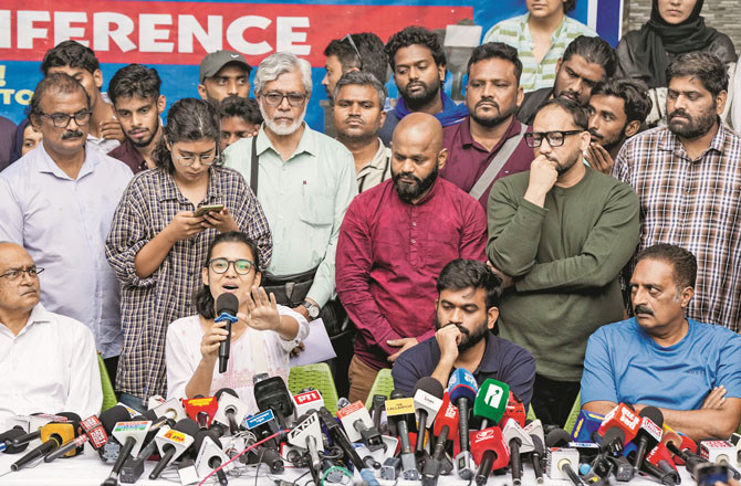 سی جے پی کا رانکا اورسورو کی رہائی کا مطالبہ، نیہا  کی تقریر کے دوران ہنگامہ