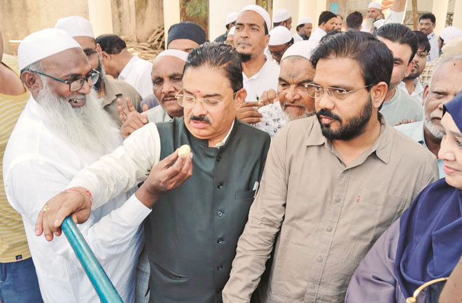 مالیگاؤں کے میونسپل کمشنر رویندر جادھو کو ایک دن کی پولیس کسٹڈی 