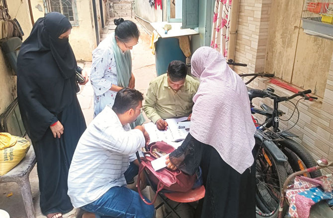 ایس آئی آر کی آڑ میں نوٹس بھیجے جانے سے شہریوں کو شدید دقتوں کا سامنا