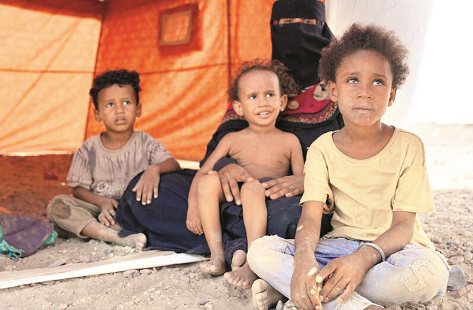 یمن میں بے گھر افراد کی خیمہ بستیوں میں بیماریاں پھیلنے کا خطرہ