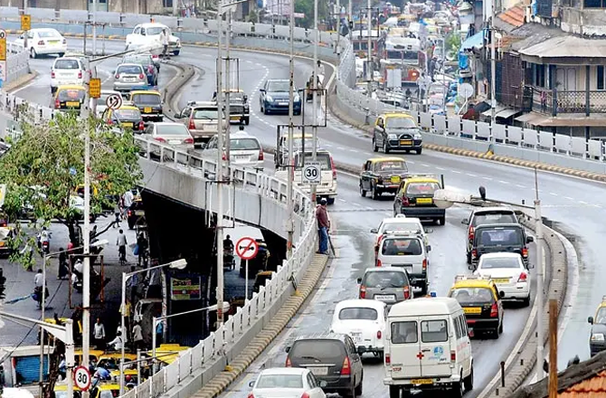 جے جے فلائی اوور سے موٹرسائیکلوں کوگزرنے کی اجازت دینے کی ریاستی حکومت سے اپیل