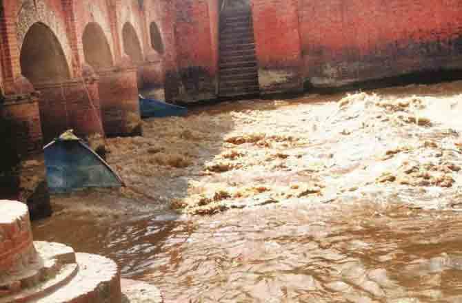 Uttar Pradesh Flood - PIC : Inquilab