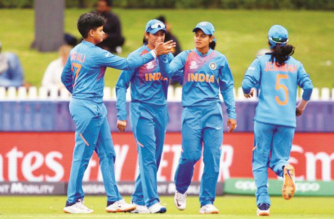 ہندوستان کی خاتون کھلاڑی جیت کیلئے پُر عزم ہیں ۔ تصویر : پی ٹی آئی