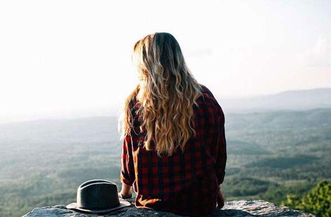 There is a solution to every problem stick to that thinking | ہر مسئلہ