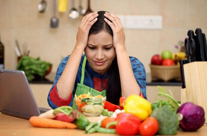 Women in Kitchen - Pic : INN