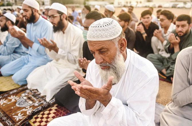 Muslim Praying