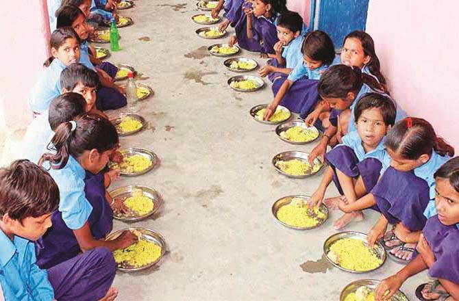The High Court has declared it a crime to give poor nutrition to students.Picture:Inquilab