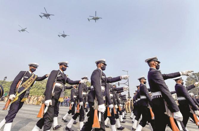 Indian Navy personnel practicing parade. Photo: PTI