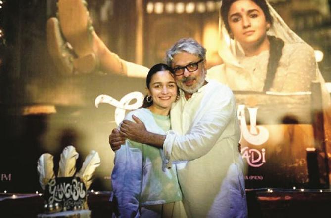 Alia Bhatt shared Picture with Sanjay Leela Bhansali by.Picture:INN