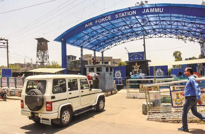 A team of Delhi Special Cell along with NSG also reached Jammu Air Force Station to assess the situation. (Photo: PTI)