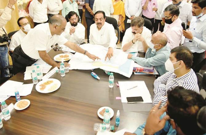 During a meeting at Jayant Patil thane.picture:Inquilab