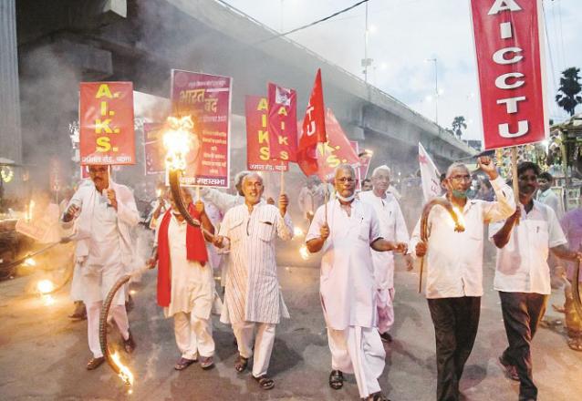 Patna: A scene of a torch-bearing procession of farmers.Picture:PTI