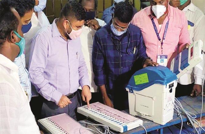 The Election Commission wants to get voting machines from Five states.Picture:PTI