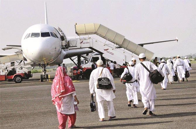 It will be possible to go for Umrah only after the start of direct flights of low-level aircraft. (File photo)