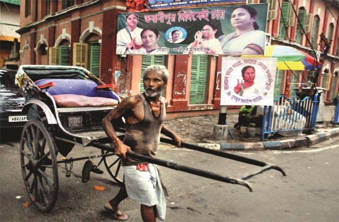 In Bhawanipur, Mamata Banerjee`s party has started a series of election campaigns. (Photo: PTI)