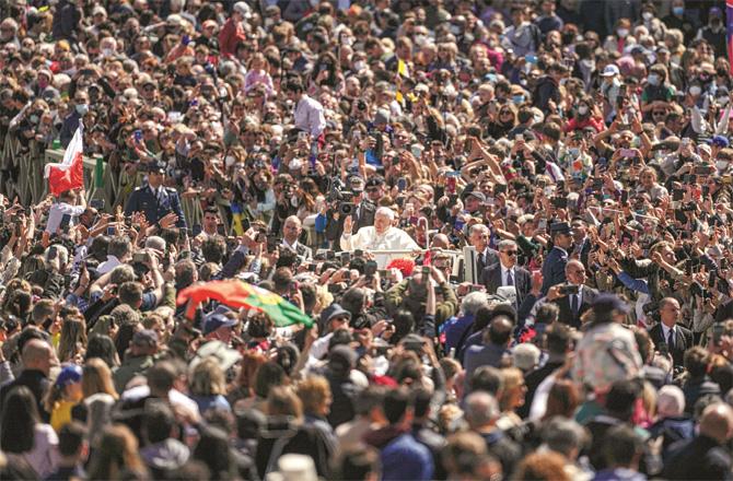 Among the participants in Pope Francis, St. Peter`s Square. (PTI / AP)
