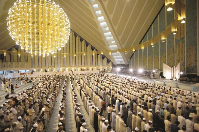 Taraweeh is an important act of Ramadan, one should try to observe it.Picture:INN