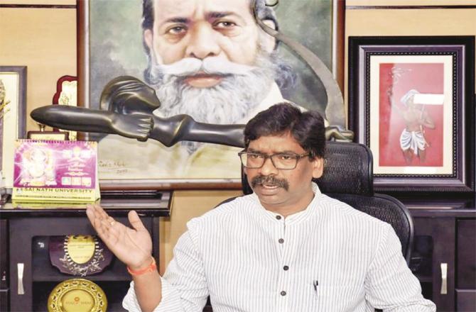 The decision of the fate of Jharkhand Governor Hemant Soren is now in the hands of the Governor!