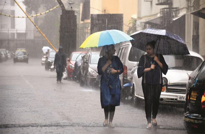 Heavy rain in the city.