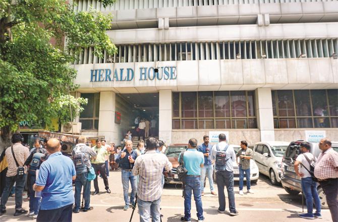 The media was also present during the ED raid on the office of the National Herald. (PTI)