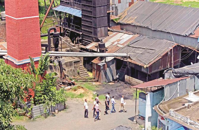 CBI officers on their way to raid Shivshambhu Rice Mill (Photo: PTI)