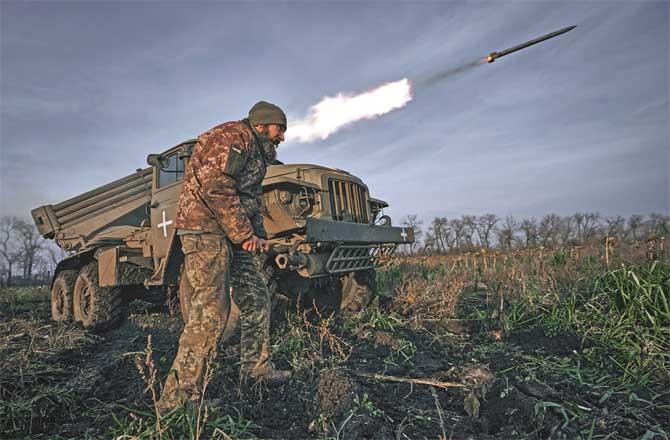 Ukrainian soldiers can be seen firing missiles from a special vehicle towards Koros. If both leaders agree, this war can be stopped; Photo: INN