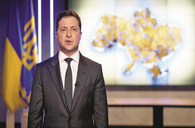 Ukrainian President Volodymyr Zelenskyy has repeatedly asked the international community for military aid. (file photo)